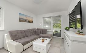 Family Apartments Herberta With Terrace And Parking By Rent Like Home