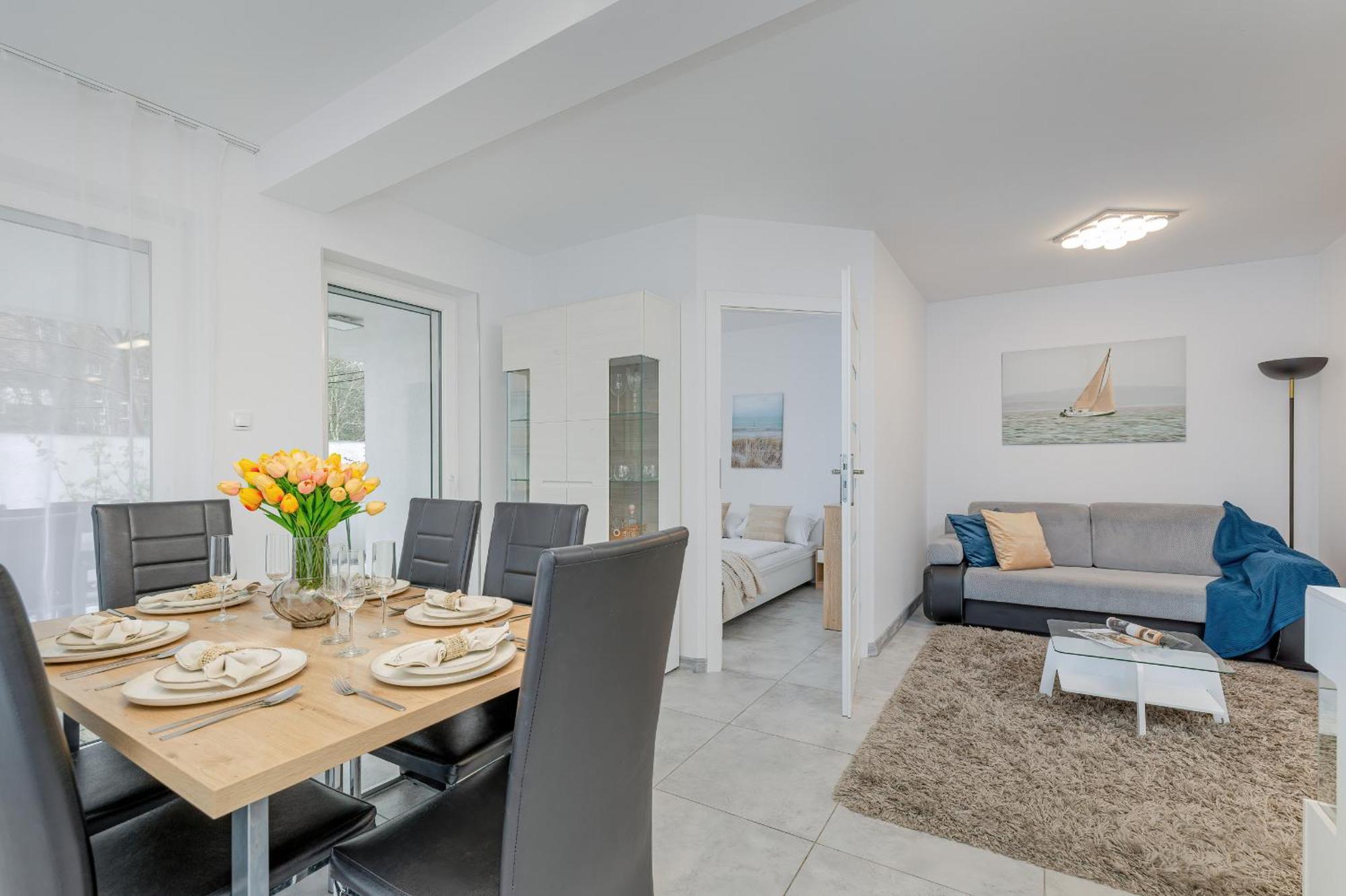 Family Apartments Herberta With Terrace And Parking By Rent Like Home Svinoústí Exteriér fotografie