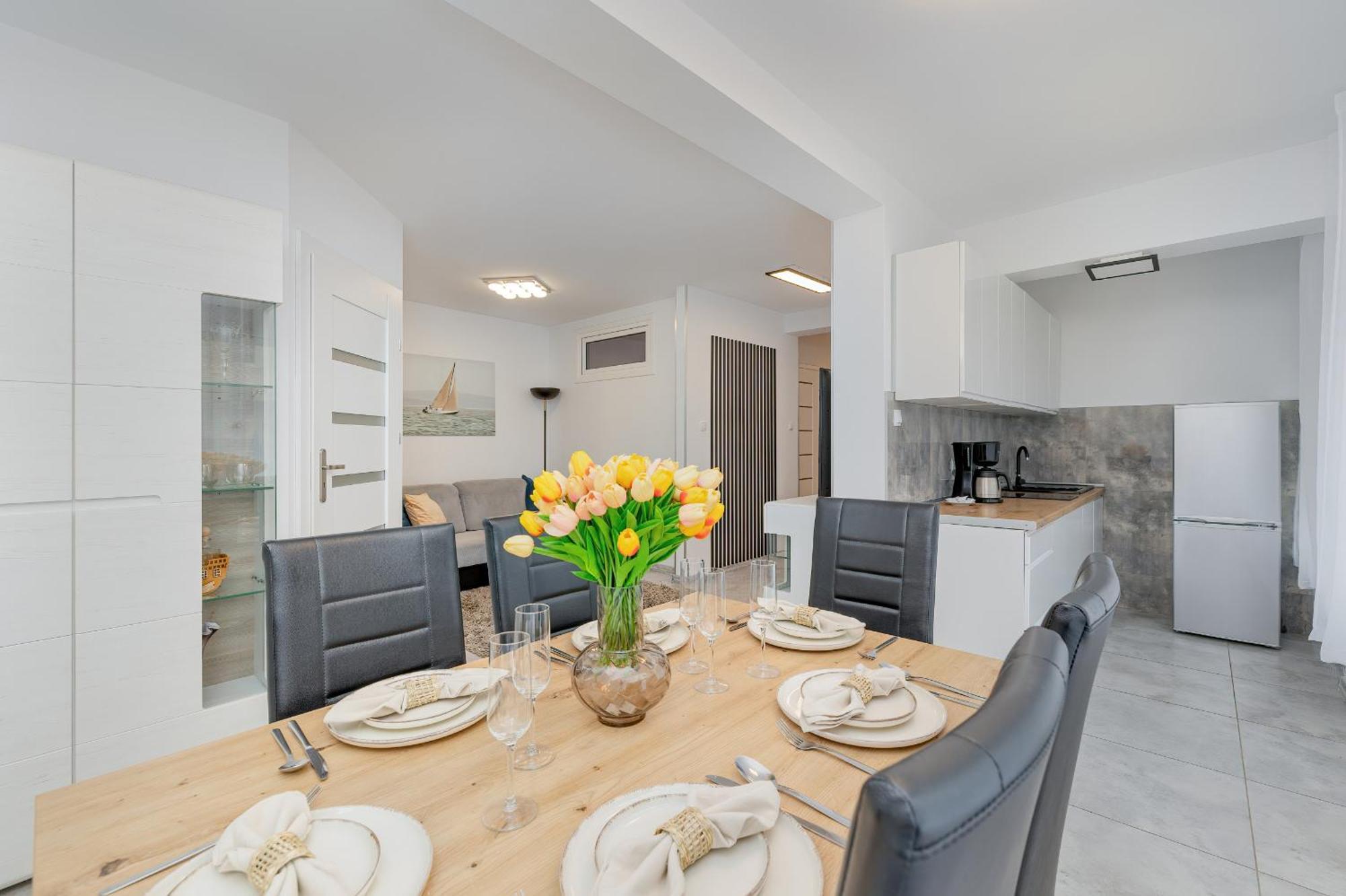 Family Apartments Herberta With Terrace And Parking By Rent Like Home Svinoústí Exteriér fotografie