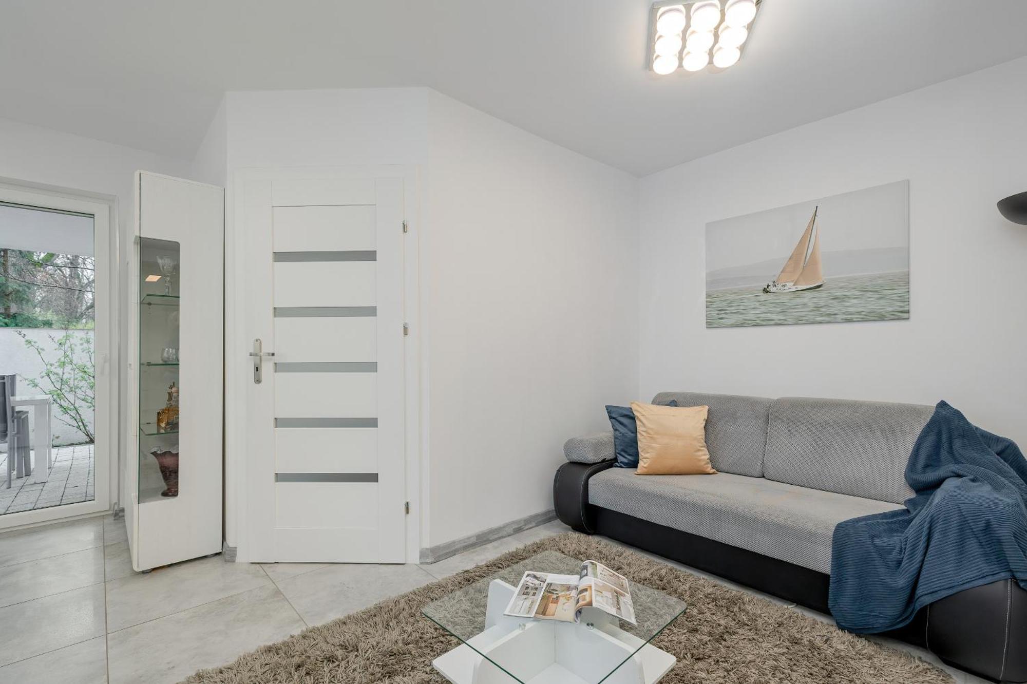 Family Apartments Herberta With Terrace And Parking By Rent Like Home Svinoústí Exteriér fotografie