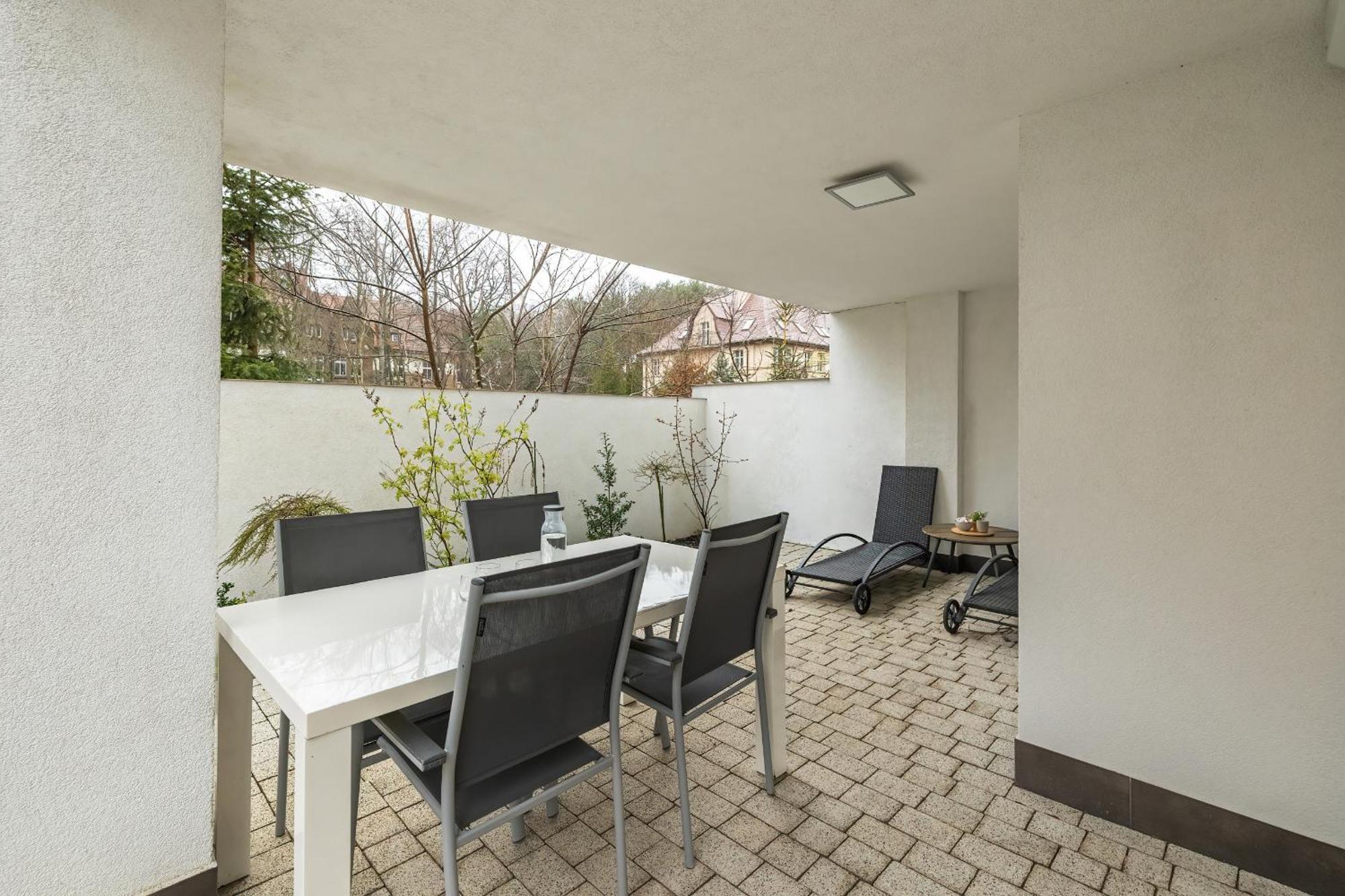 Family Apartments Herberta With Terrace And Parking By Rent Like Home Svinoústí Exteriér fotografie